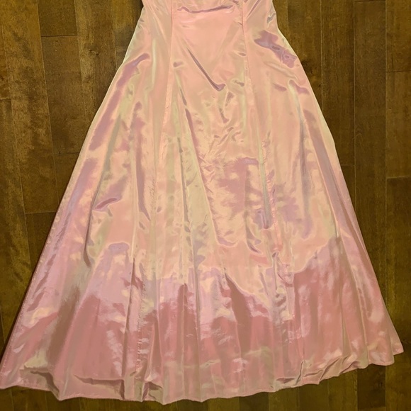 Womens Floor Length Evening Dress - Picture 5 of 6